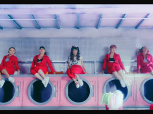 コインランドリーが登場するMV／安室奈美恵「Showtime」